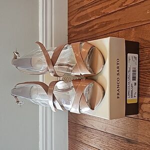Franco Sarto size 7.5 M Natural Color Heels - I'm excellent preloved condition
